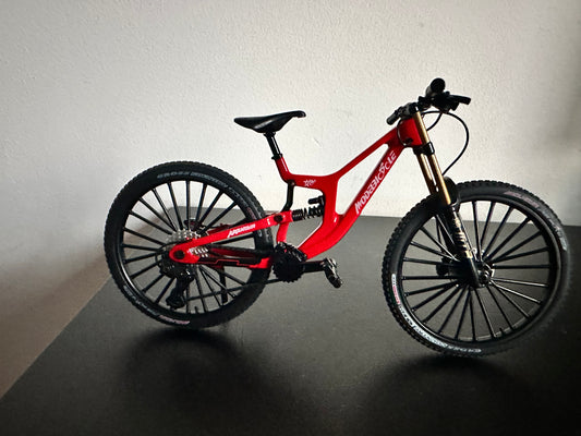 Mini rower MTB z zawieszeniem – edycja DH